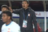 中超：青岛西海岸补时连进两球逆转 3-2绝杀河南队