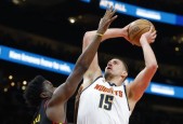 NBA常规赛约基奇48+14+8 小波特26+7 吹杨15+10 掘金终结老鹰6连胜