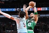 NBA常规赛凯尔特人121-111马刺豪取8连胜 凯尔登23分塔图姆29分10板8助