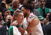 今日NBA战报凯尔特人112-105击败骑士 米切尔31分