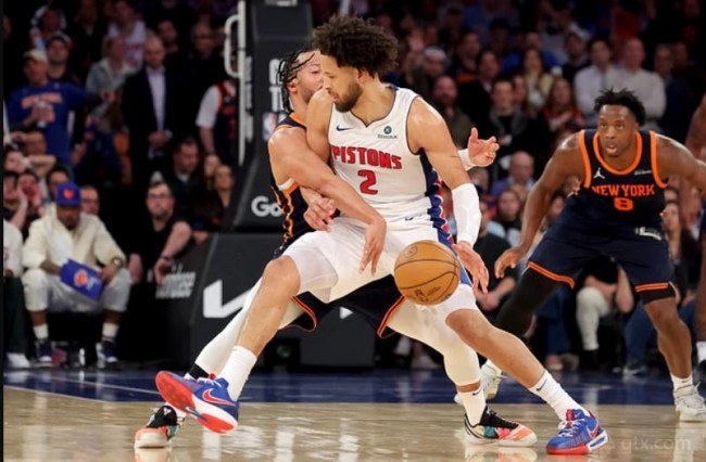 nba季后赛尼克斯118-116险胜活塞