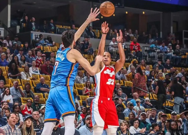 NBA季后赛首支晋级队诞生